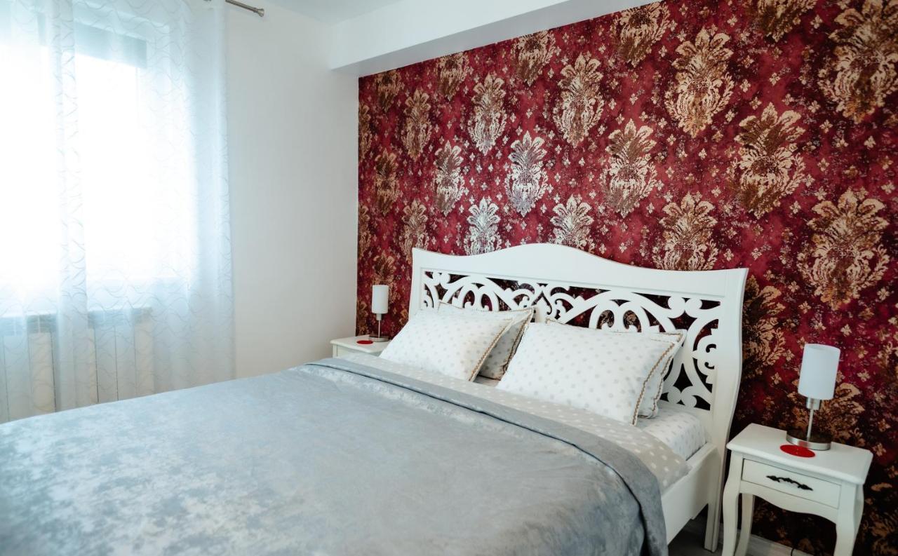 Carla'S Apart Palas-Hala Centrala 1 Bedroom, Airport Shuttle Iasi Esterno foto