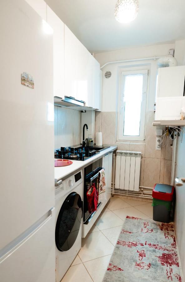 Carla'S Apart Palas-Hala Centrala 1 Bedroom, Airport Shuttle Iasi Esterno foto