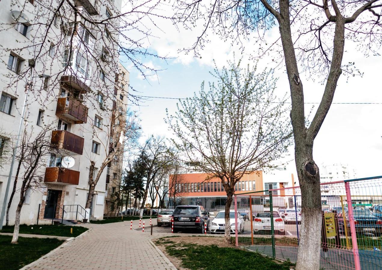 Carla'S Apart Palas-Hala Centrala 1 Bedroom, Airport Shuttle Iasi Esterno foto